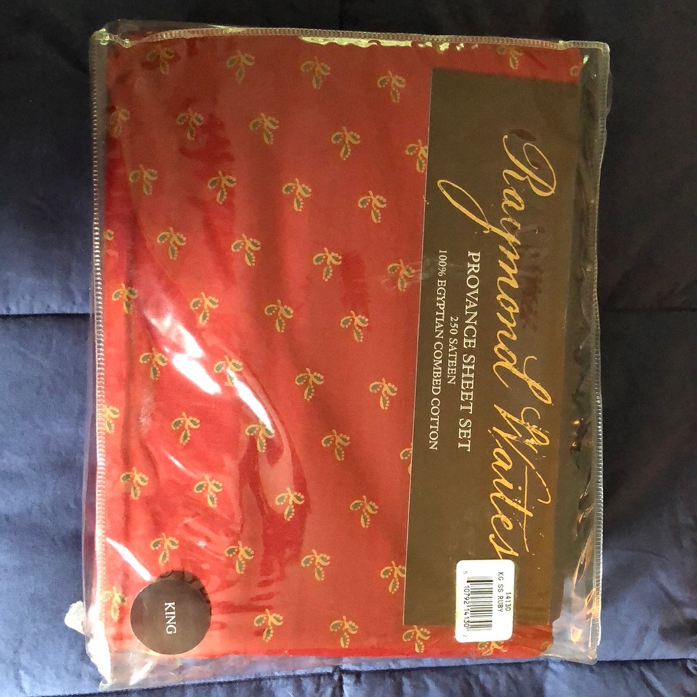 Raymond Waites Provance Sheet set. 200 5017. 100% Egyptian combed cotton.